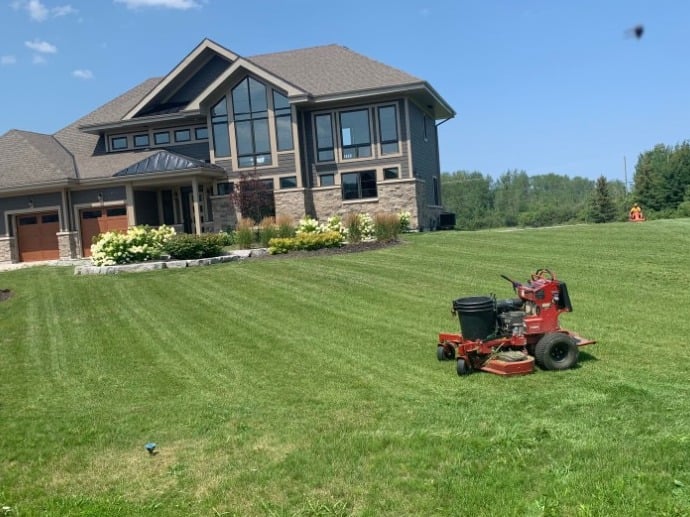 Lawn & Garden Crew