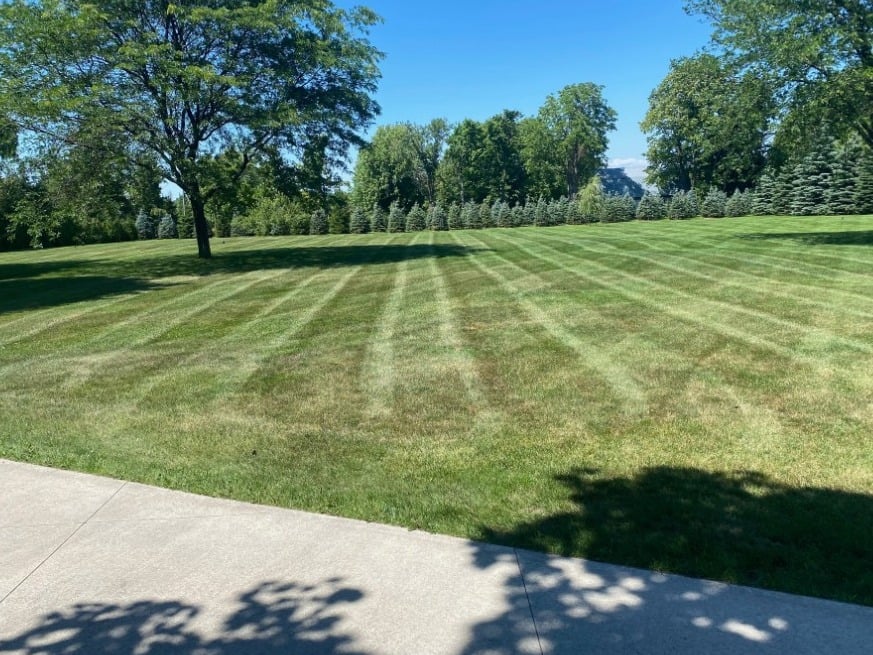 Lawn & Garden Crew