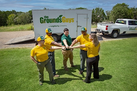 five grounds guys employees as a team